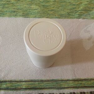 The pamper chef garlic peeler